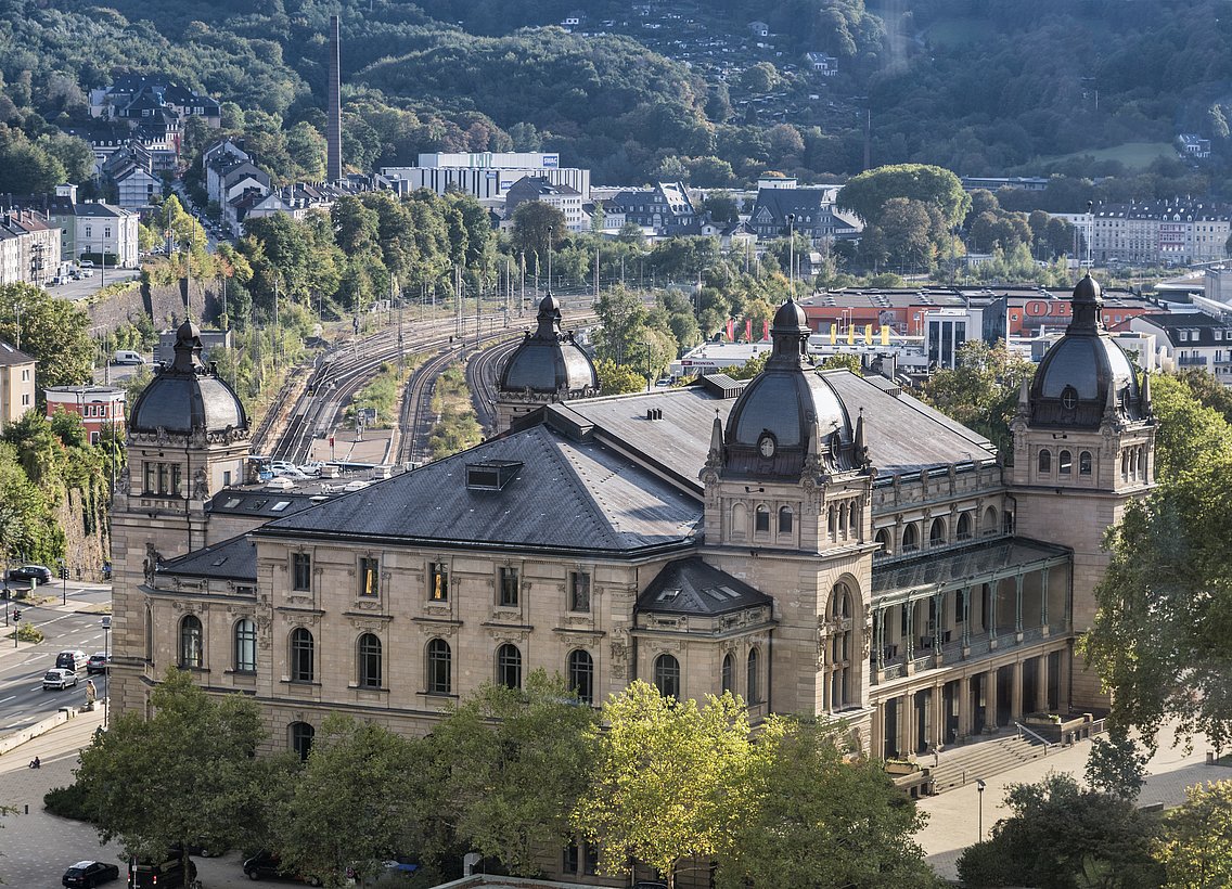 Blick auf die Historische Stadthalle Wuppertal